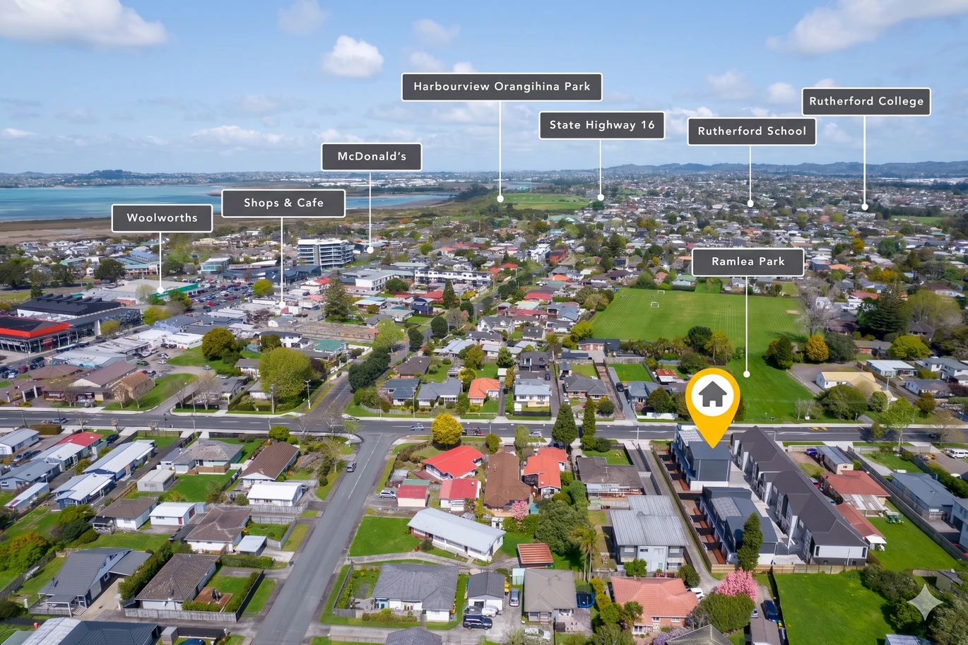 Brandnew 3 beds 2.5 baths home with garage, 1 ensuite ground floor, close to Woolworths, shops, parks, schools, 3/25 Taikata Road Te Atatu Peninsula, Auckland