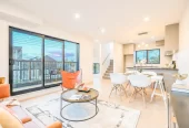 Urgent Sell, ASAP, Enquiries over $670K, 10-Year Master Build Guarantee. 140m2 Brandnew freehold 3 beds 2 baths home with garage, move-in ready, walk a mere 600m to Kelston Mall and Woolworths. 9/4052 Great North Road Glen Eden, Auckland