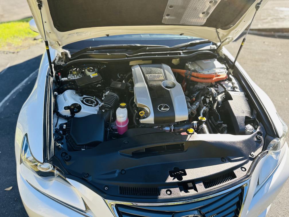 2013 Lexus IS 300h HYBRID !! L SPORT PACKAGE !! TOP SPEC !! Sedan Automatic, 5 seats, Hybrid, New Import, 2,500 cc, 85,600 km