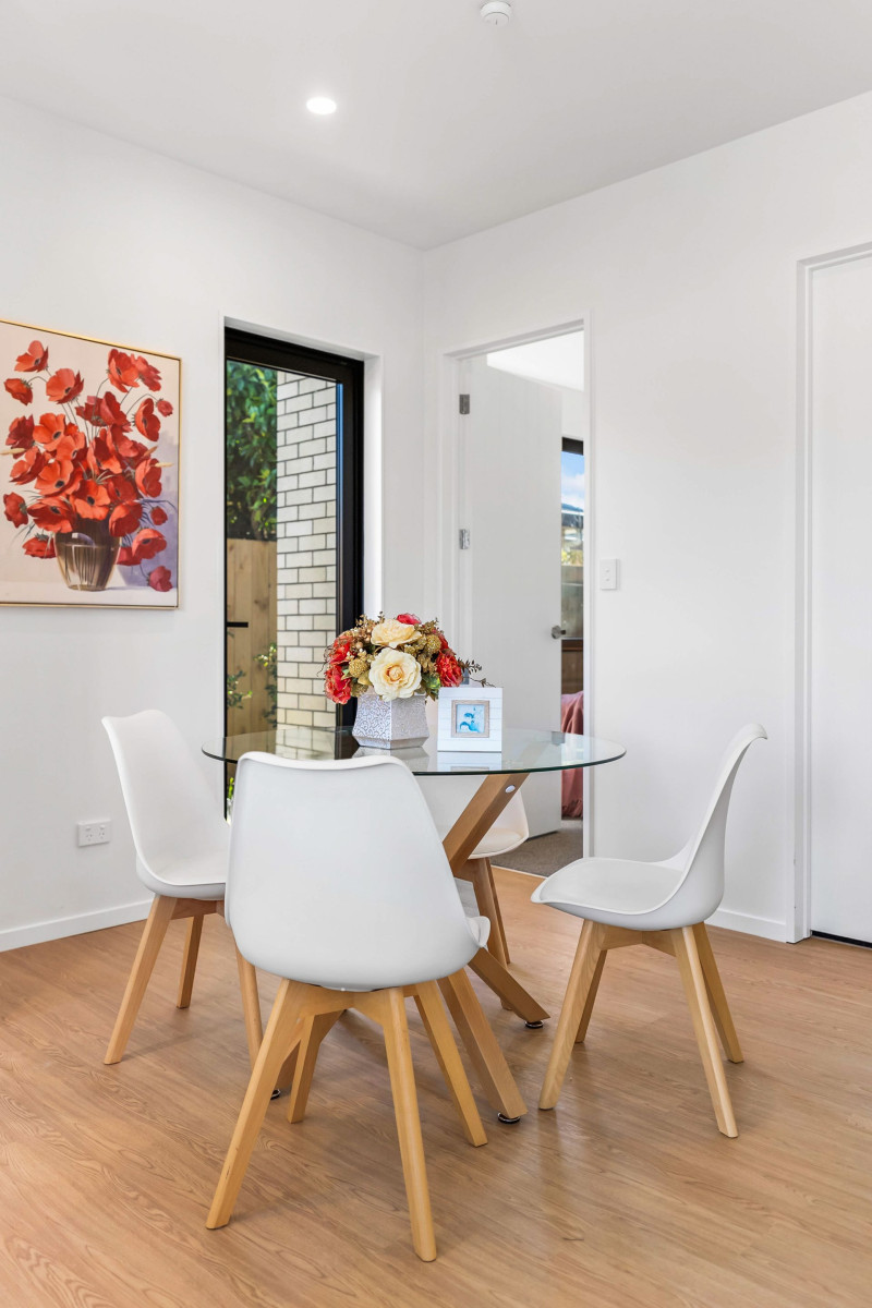 188m2 Brandnew standalone 4 beds + study 3.5 baths house with double garage, easy access to local shops, cafes, schools, parks, public transport, and Lynn Mall Shopping Centre, Lot 1/29 Busby Street Blockhouse Bay, Auckland
