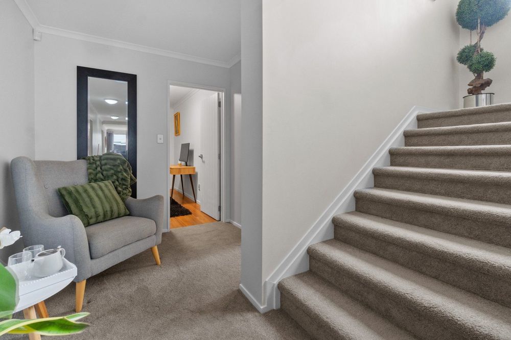 Mt Albert Grammar School zone, Standalone 5 beds + office 4 baths house with double garage, with easy access to public transport and within walking distance to Sandringham local cafés, shops, and amenities. 298B Mount Albert Road, Sandringham, Auckland