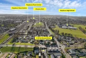 Standalone 3 beds 1 bath house with car park, close to schools, parks, town centre, easy motorway access, 1/39 Settlement Road Papakura, Auckland