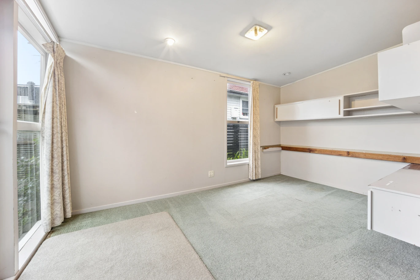 First time on the market, 825m2 section, 167m2 4 beds 1 bath house with carport and a large storage shed positioned at the rear of the section, close to motorway access, supermarket, shops, 67 Maioro Street New Windsor, Auckland