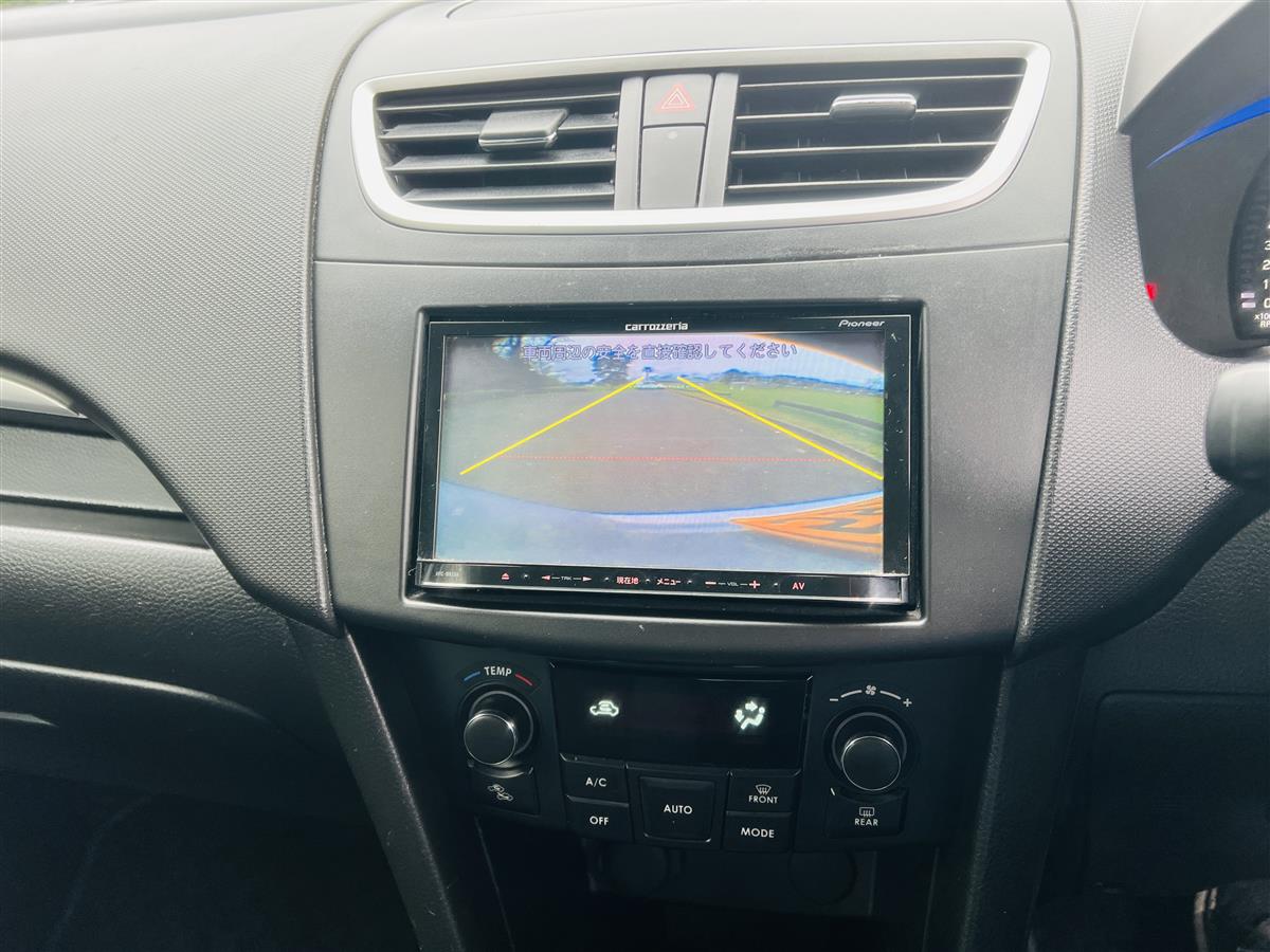2014 Suzuki Swift REVERSE CAMERA Hatchback Automatic, 5 seats, Silver, Petrol, 1,200 cc, 39,689 km