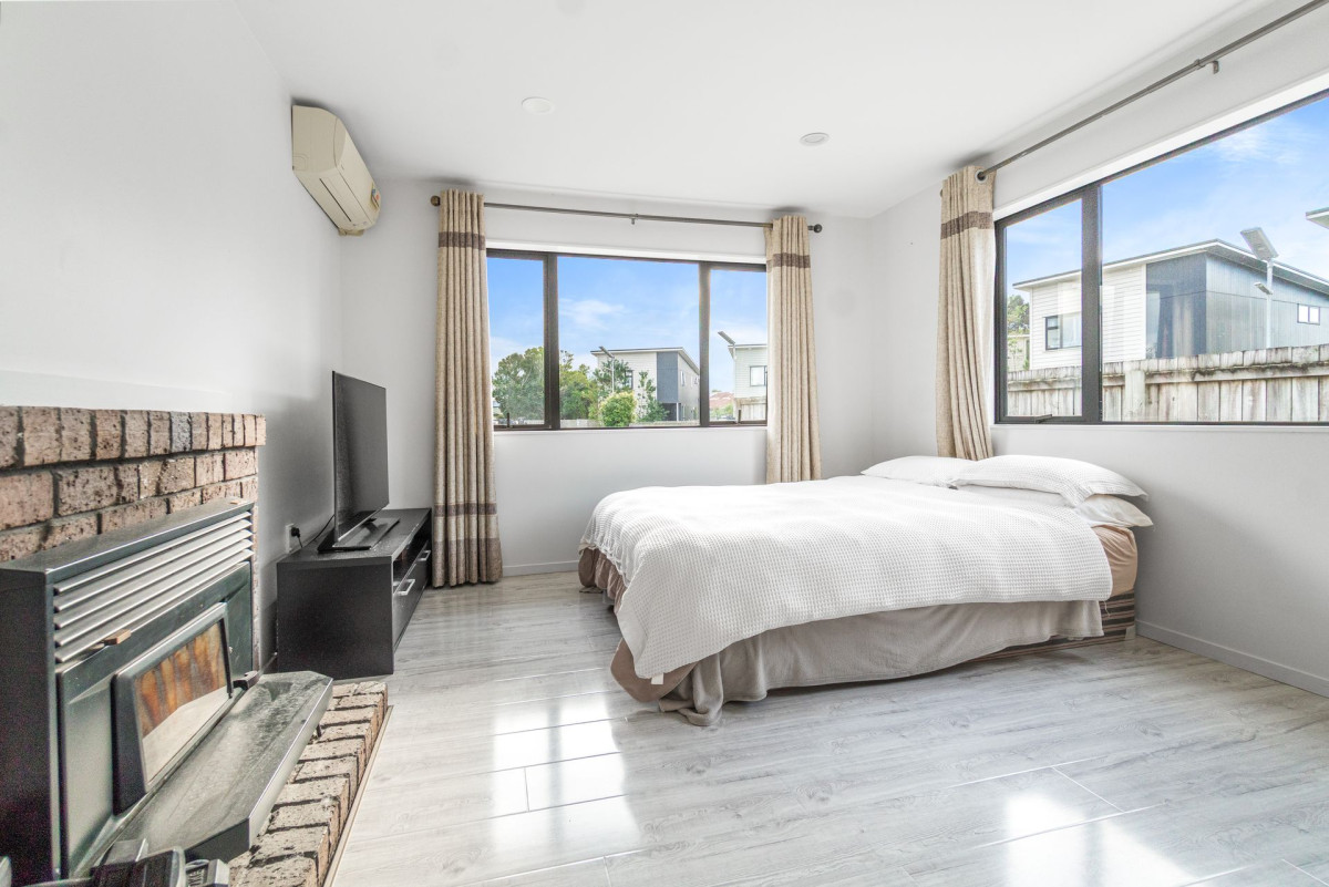 739m2 section, 166n2 Brick and tile 4 beds 2 baths house with carports, within walking distance to Peninsula Primary School and close to Kervil Park, playgrounds, local cafes, shops, 9 Gwendoline Avenue Te Atatu Peninsula, Auckland