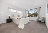 Mission Heights school zone, 2 Kitchens, Clever 1 + 5 layout, 6 beds (3 ensuites) 4.5 baths house, double garage, 34 Kilcooley Road, Flat Bush, Auckland