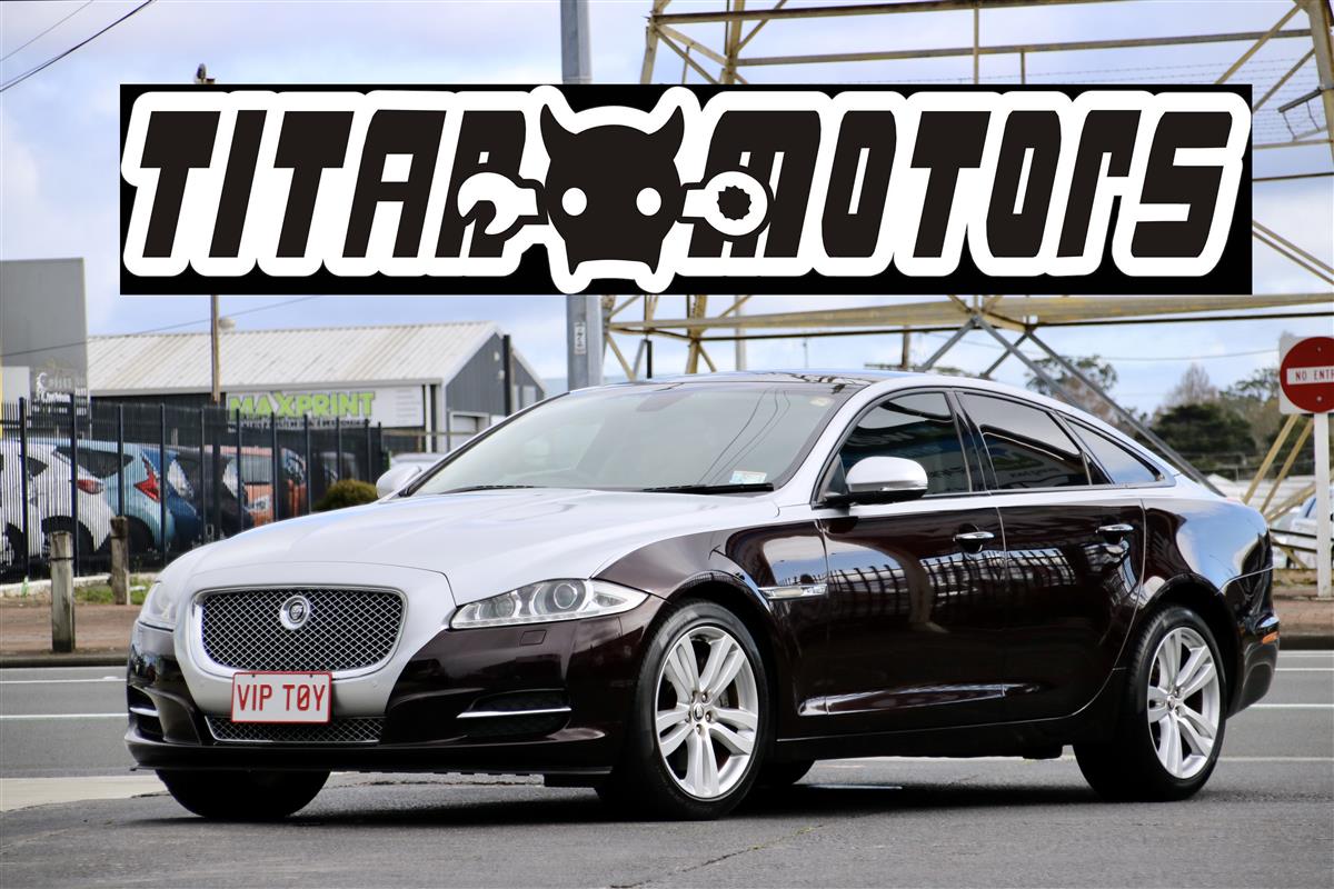 2010 Jaguar XJ V8 Premium Luxury Edition Sedan Automatic, 5 seats, 1 owner, Petrol, 4,999 cc, 56,000 km