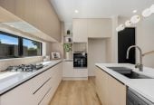 10 Years Master Builder Guarantee, 137m2 Brandnew standalone 3 beds 2.5 baths home with garage, close to motorway access, local shops, parks, zoned for Stanhope Road School, One Tree Hill College and Baradene College, 7A Vause Street Ellerslie, Auckland