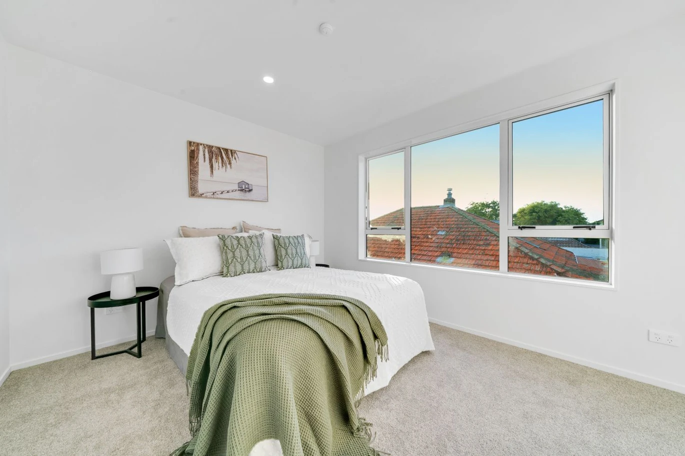 10-Year Stamford Building Warranty, 2 beds + study 1.5 baths home with car park, No Body Corporate Fees | No Residential Society Fees, close to schools, shops, easy motorway access, 6c Central Avenue Papatoetoe, Auckland