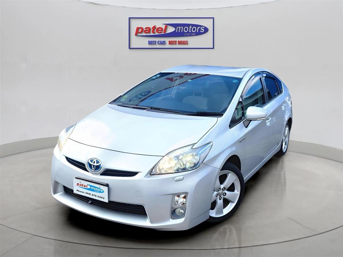 2010 Toyota Prius HYBRID Hatchback Automatic, 5 seats, Silver, Hybrid, Petrol, 1,797 cc, 105,295 km