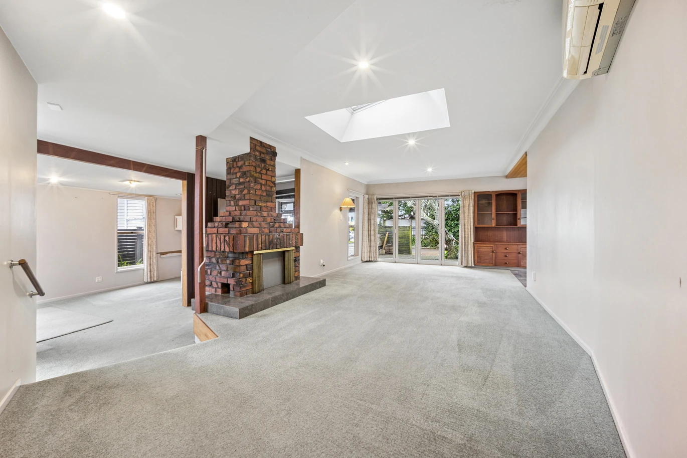 First time on the market, 825m2 section, 167m2 4 beds 1 bath house with carport and a large storage shed positioned at the rear of the section, close to motorway access, supermarket, shops, 67 Maioro Street New Windsor, Auckland