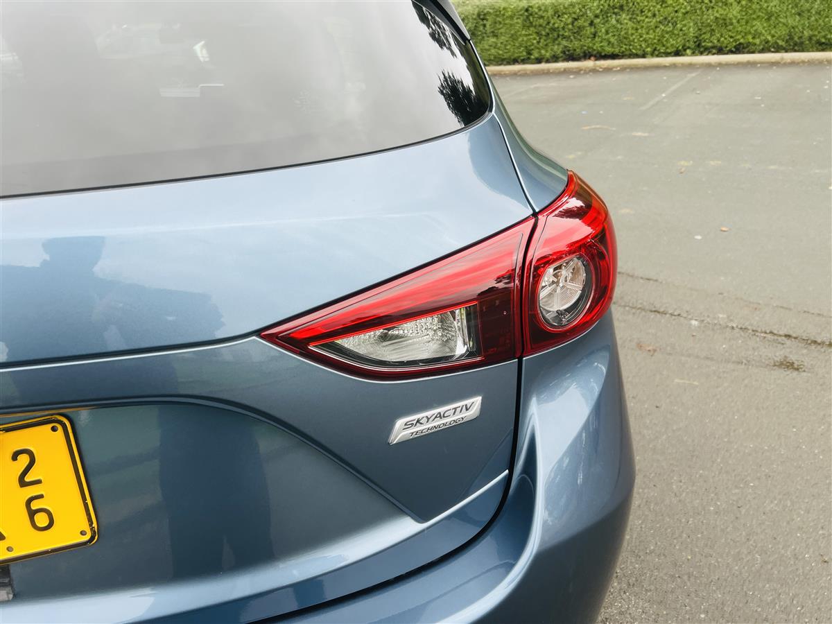 2014 Mazda Axela 1.5S 6 SPEED MANUAL SKYACTIV Hatchback Manual, 5 seats, Blue, Petrol, 1,500 cc, 74,524 km