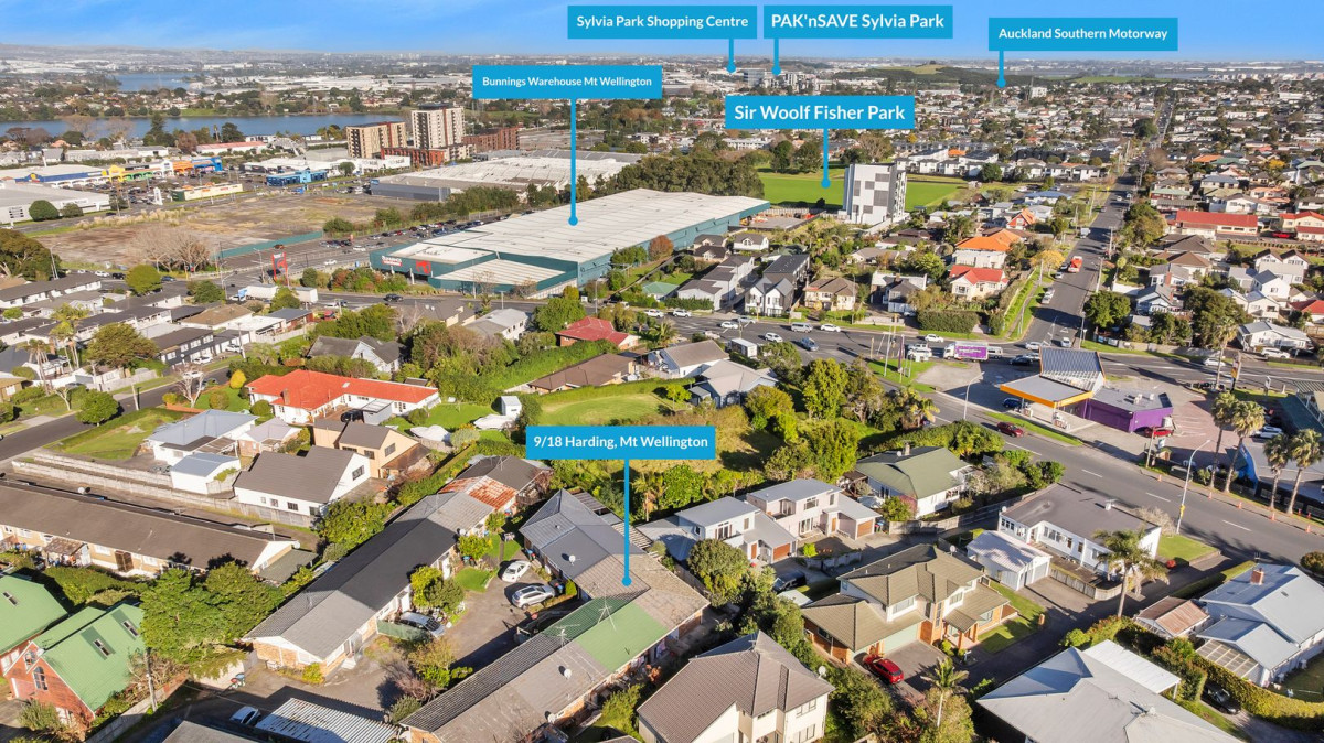 Landlord Needs to Cash Up for Out of Auckland, 80m2 Renovated, Brick and tile  3 beds 1 bath home with carport, Private space at the back opening directly from the bedrooms, move-in ready, close to shops, supermarkets, Mt Wellington Domain, easy motorway access, 9/18 Harding Avenue, Mount Wellington, Auckland