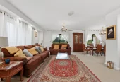 Built with a modern cavity system, 247m2 4 beds 2.5 baths house with double garage and a basement wine cellar, zoned for Marina View School, Hobsonville School, Hobsonville Point Secondary School, St Paul’s School, 157C Hobsonville Road West Harbour, Auckland