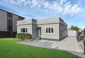 Standalone 3 beds 1 bath house with car park, close to schools, parks, town centre, easy motorway access, 1/39 Settlement Road Papakura, Auckland