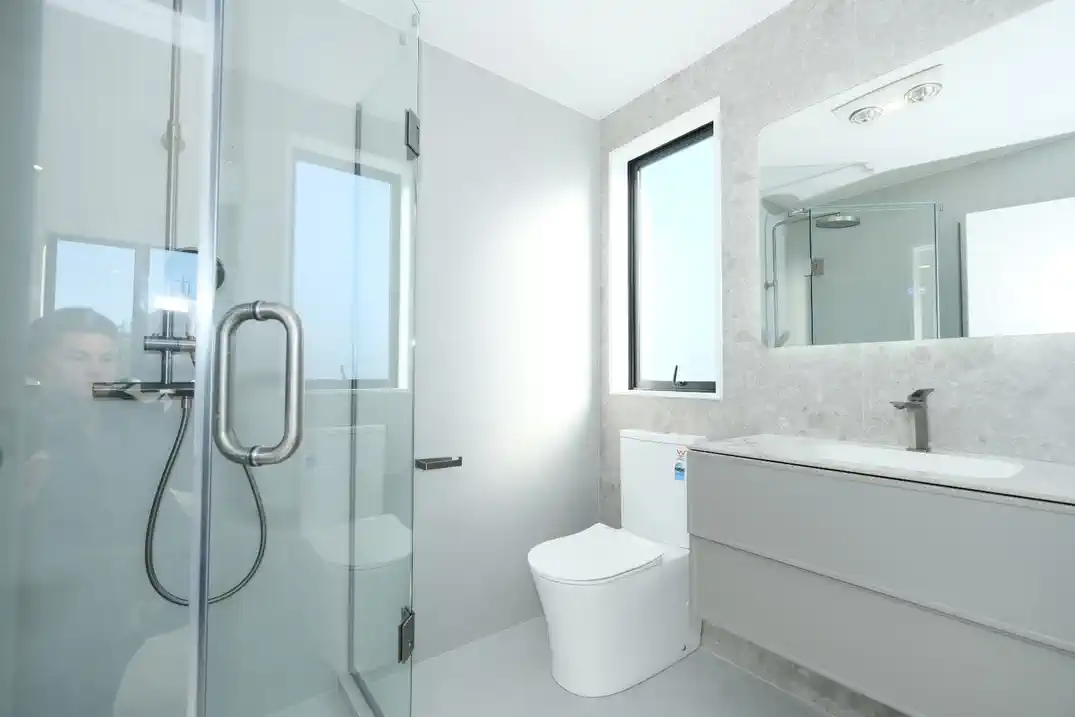 For rent, 4 beds 3 baths house with garage, Available from 1st July, 31A Culver Tce, Howick, Auckland