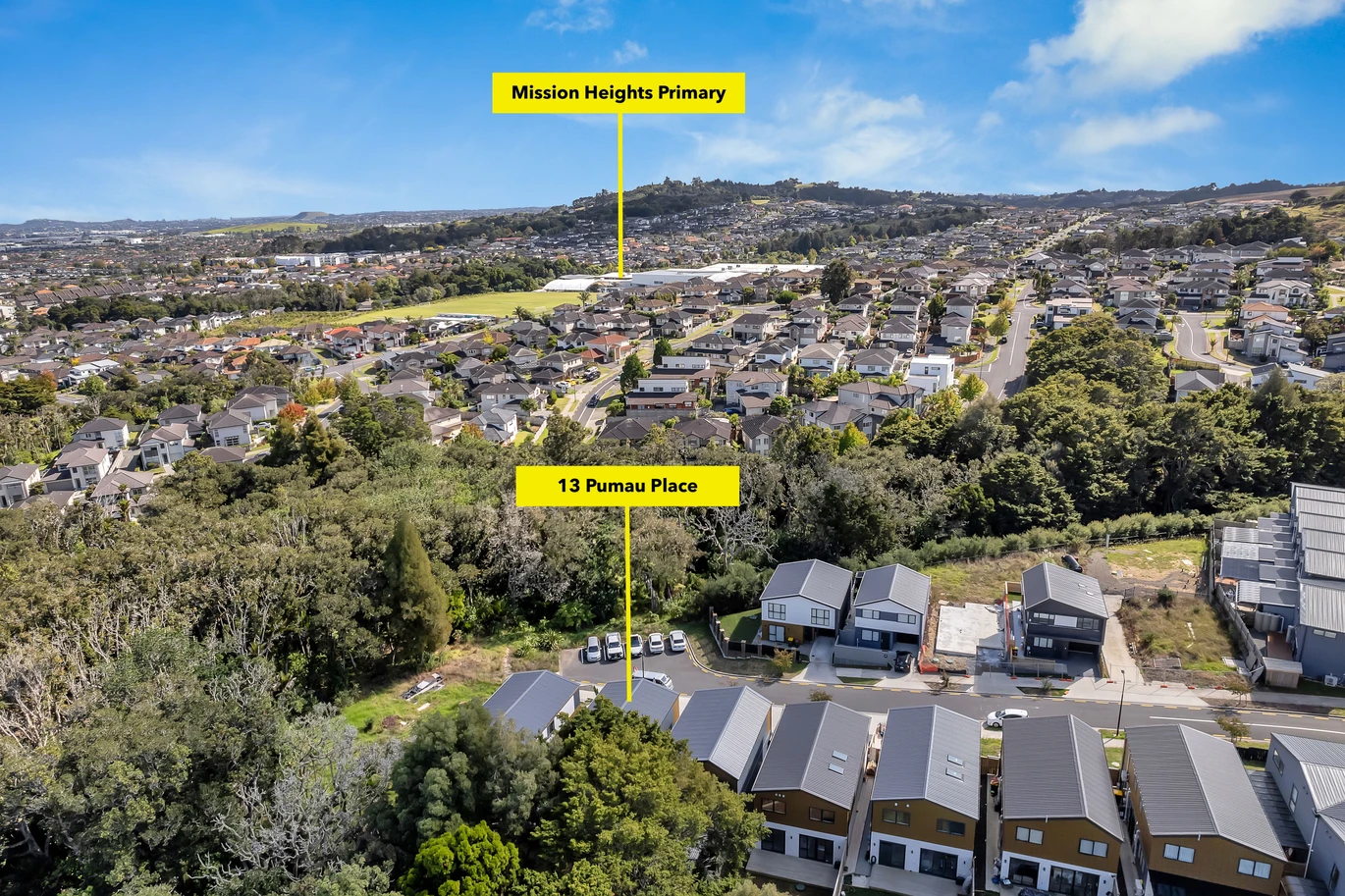 Owners relocating, Next to the Reserve-Mission Heights, Standalone 4 beds 2.5 baths house with garage, close to Ormistonshopping centre, zoned for Mission Heights Primary and Junior college, 13 Pumau Place Flat Bush, Auckland