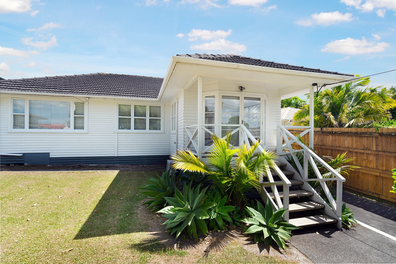 809m2 section, Must SELL ASAP, Due to mounting financial pressures, Forget the CV and ignore past prices, 4 beds 1.5 baths house wit garage, In zone for Freyberg Community School, Rangeview Intermediate, and Rutherford College. 16 Coniston Avenue Te Atatu South, Auckland