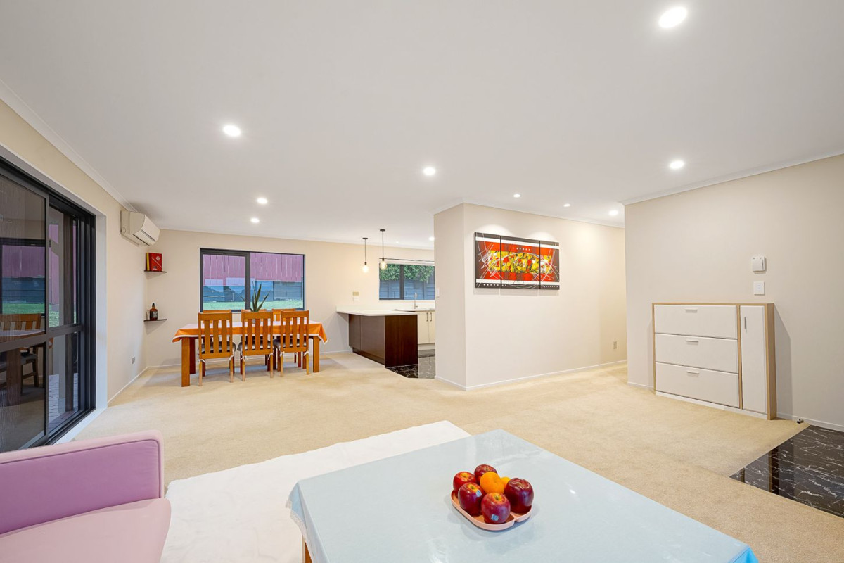 Owners moving overseas, 164m2 4 beds 2 baths house with double garage on 475m2 section, close to Westgate Shopping Centre, NorthWest Mall, local schools, easy motorway access, 67 Tiriwa Drive, Massey, Auckland