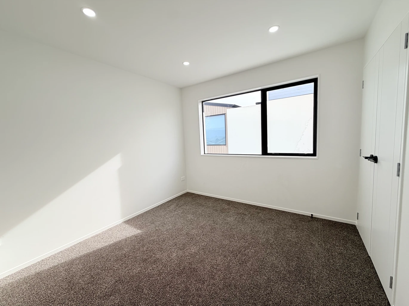 10-Years Stamford Warranty Insurance, Brandnew standalone 3 beds 2.5 baths home with car park, freehold, no body corp or society fee, close to motorway access, local shops, Lot 1/5 Richard Road Mangere, Auckland