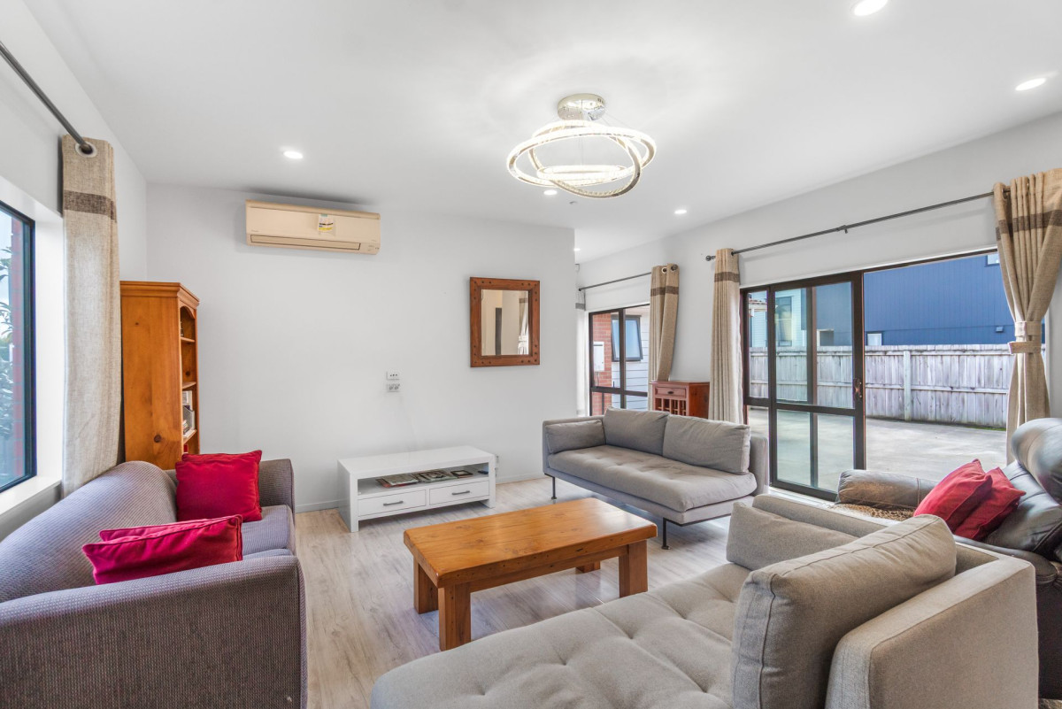 739m2 section, 166n2 Brick and tile 4 beds 2 baths house with carports, within walking distance to Peninsula Primary School and close to Kervil Park, playgrounds, local cafes, shops, 9 Gwendoline Avenue Te Atatu Peninsula, Auckland