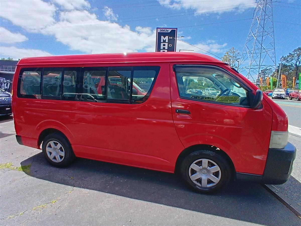 2009 Toyota Hiace MINI BUS Van Automatic, 10 seats, 2 owners, Petrol, 2,693 cc, 249,781 km