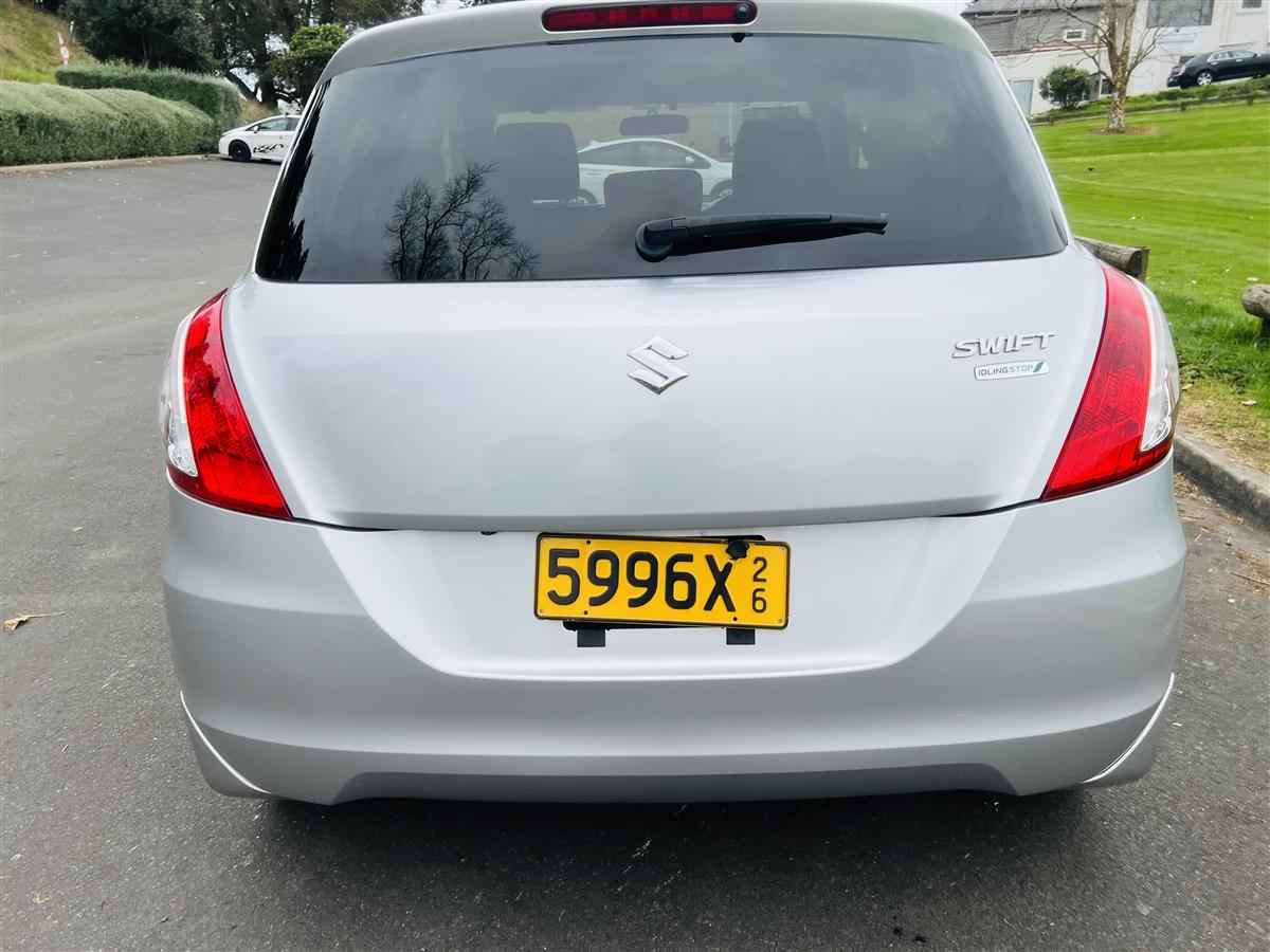 2014 Suzuki Swift REVERSE CAMERA Hatchback Automatic, 5 seats, Silver, Petrol, 1,200 cc, 39,689 km
