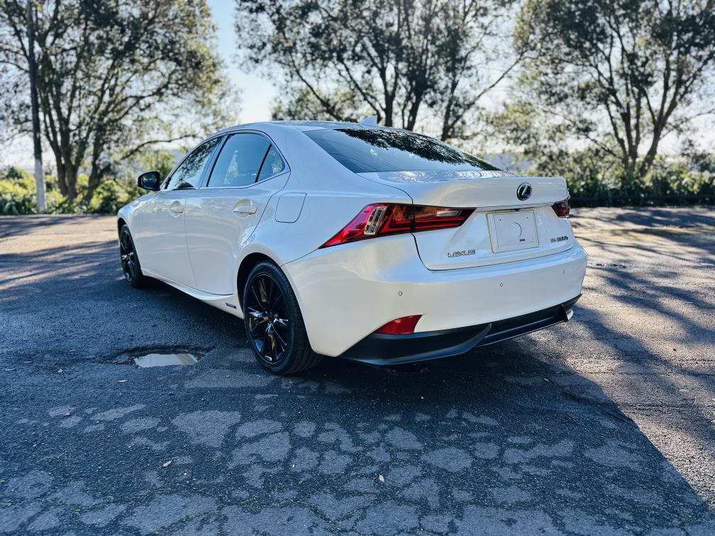 2013 Lexus IS 300h HYBRID !! L SPORT PACKAGE !! TOP SPEC !! Sedan Automatic, 5 seats, Hybrid, New Import, 2,500 cc, 85,600 km