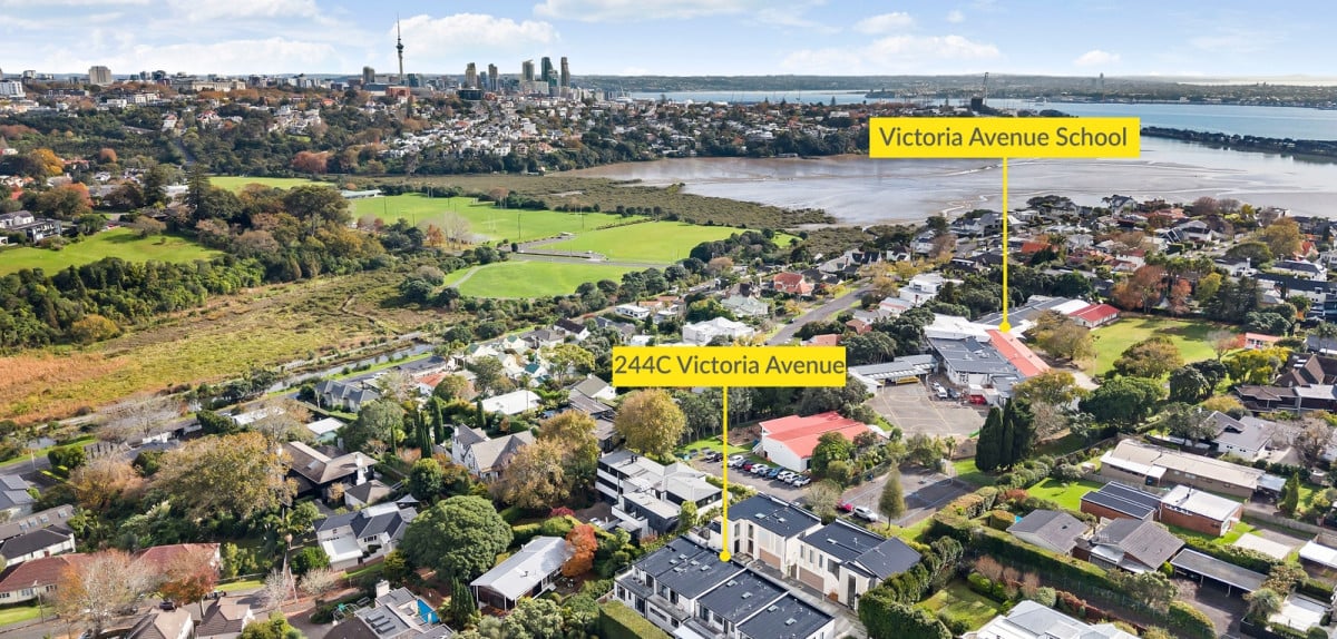 Double Grammar schools zone, 226m2 Standalone 4 beds (3 ensuites) 4 baths home with garage, zoned for Auckland Grammar and Epsom Girls Grammar, within walking distance to Baradene College and St Kentigern Schools, 244C Victoria Avenue Remuera, Auckland