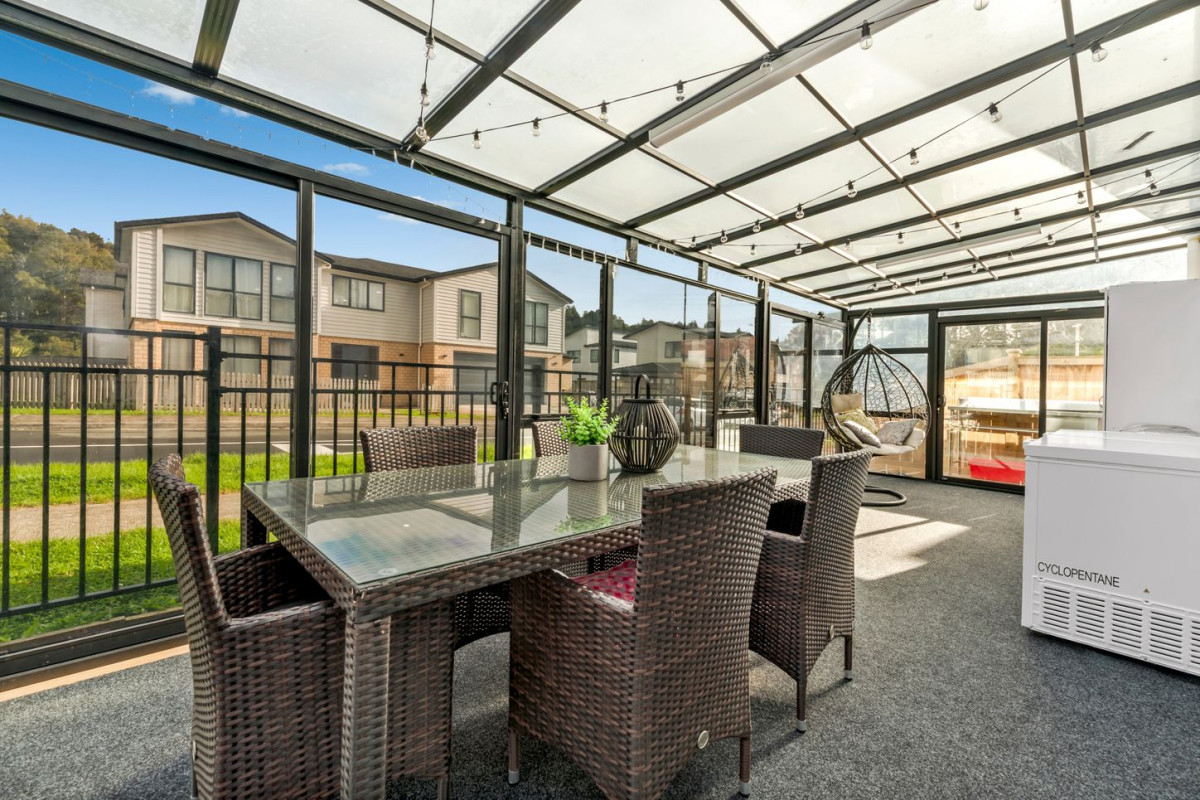 456m2 section, 2 Kitchens, 364m2 8 beds (4 ensuites) 6.5 baths house with double garage and 2 beds granny, close to reserve, schools, Ormiston town centre, 40 Rashni Road, Flat Bush, Auckland
