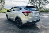 2015 Honda Vezel SPORTS HYBRID !! RV/SUV Tiptronic, 5 seats, Silver, New Import, Hybrid, 1,500 cc, 41,162 km