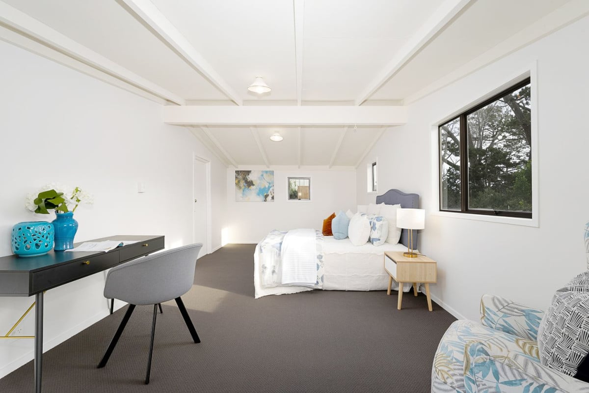 Motivated Vendor with Retirement Plans, 615m2 section, Renovated 3 beds + Flexi room 1 bath house with standalone double garage, close to schools, Lincoln Road’s shops, supermarkets, motorway access, 85 Riverpark Crescent, Henderson, Auckland