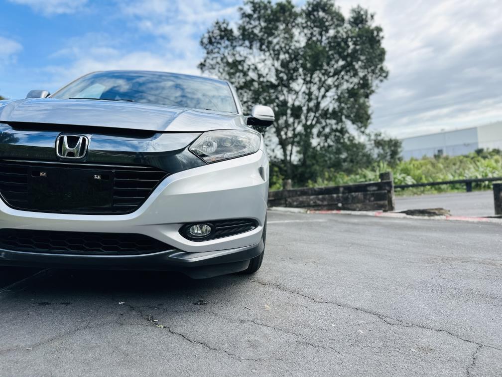 2015 Honda Vezel HYBRID !! HIGH SPEC !! RV/SUV Tiptronic, 5 seats, Silver,New Import, Hybrid, Petrol, 1,500 cc, 28,926 km