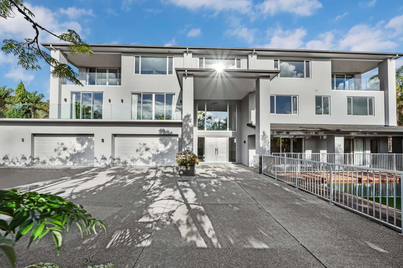 1624m2 section, Botany Downs Secondary College zone, Built-in lift, Over 700m² three-level mansion, 5 beds (5 ensuites) 6.5 baths, Internal-access four-car garage, Resort-style swimming pool, Poolside pavilion featuring: Sauna, Bathroom facilities, Gymnasium. Flexible accommodation ideal as a guest retreat or sleepout, 5.3 km to Botany Downs centre, 11 Kinmont Rise East Tamaki Heights, Auckland