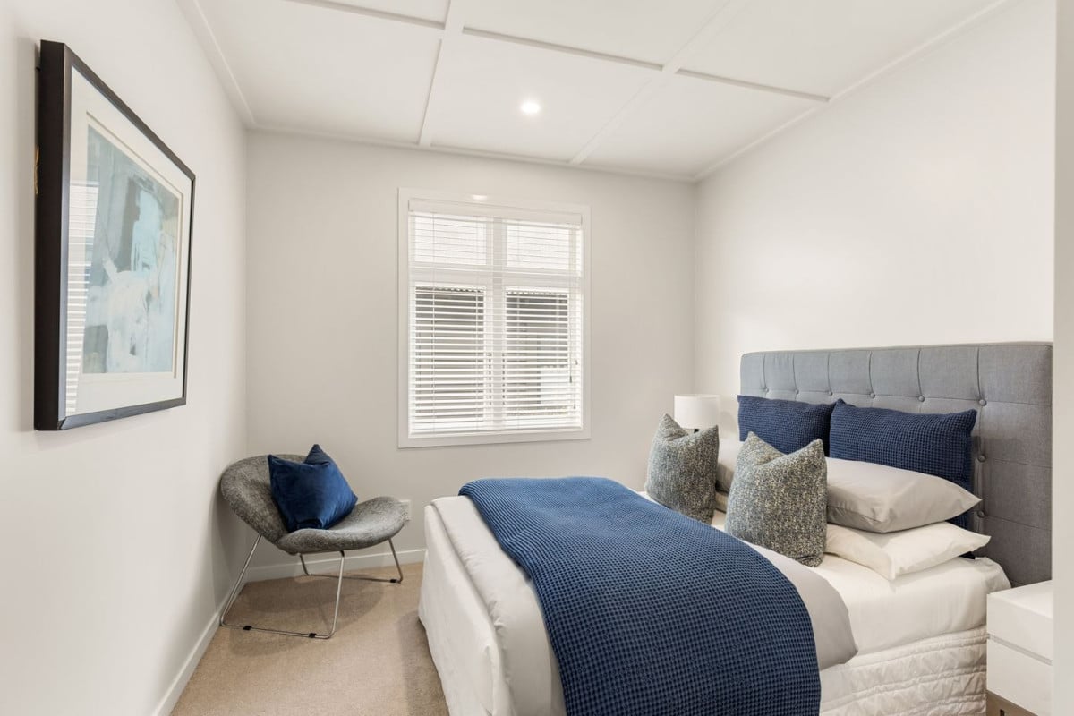 152m2 Renovated 3 beds 2 baths house with double carport, heritage charm with modern ease – a residence designed for those who appreciate authenticity, quality, and a lifestyle to match. 94 West End Road, Westmere, Auckland