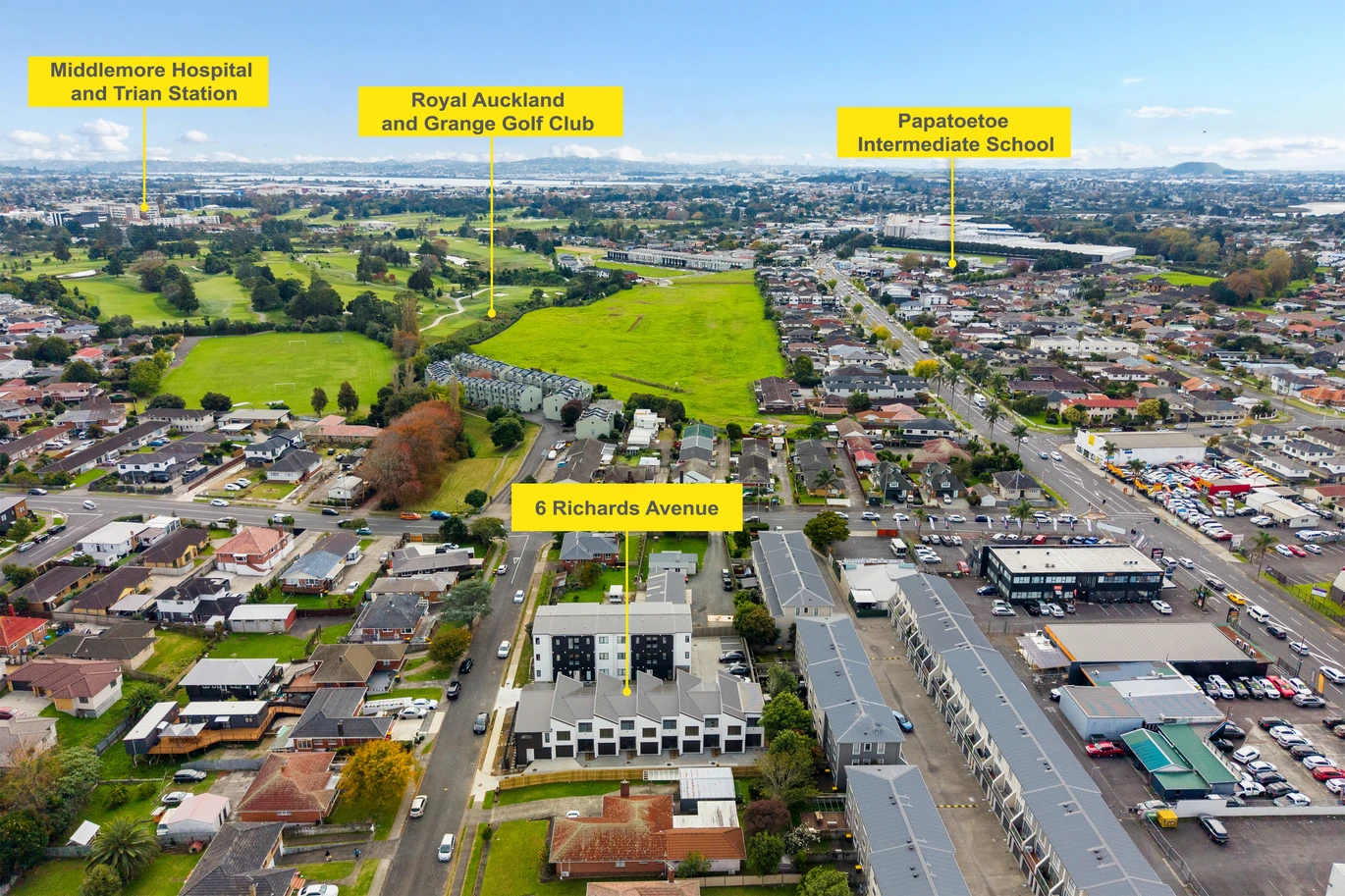 Brandnew freehold 3 beds 2.5 baths home with garage, Stamford’s 10-Year Building Warranty, no body corp or society fees, close to Hunters Plaza, motorway access, Lot 4/6 Richards Avenue Papatoetoe, Auckland