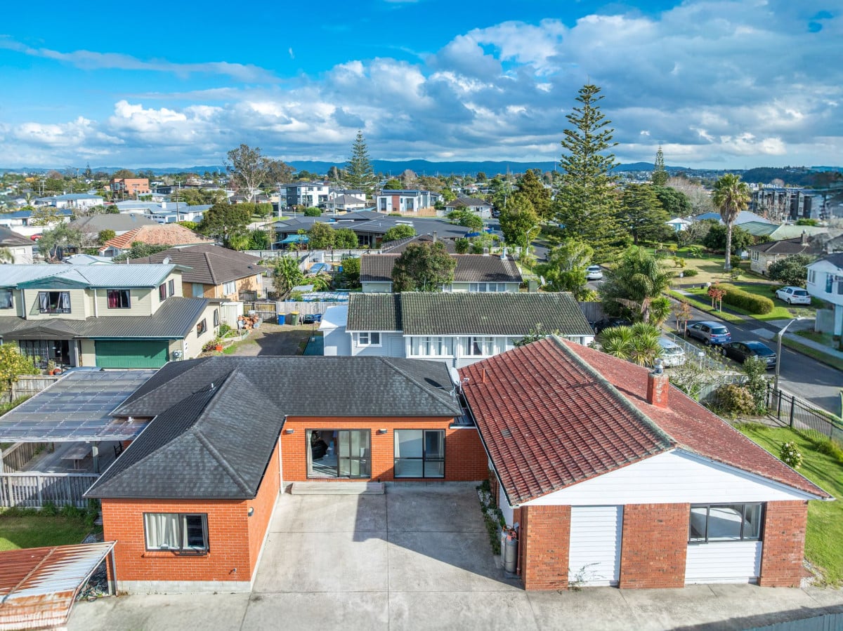 739m2 section, 166n2 Brick and tile 4 beds 2 baths house with carports, within walking distance to Peninsula Primary School and close to Kervil Park, playgrounds, local cafes, shops, 9 Gwendoline Avenue Te Atatu Peninsula, Auckland