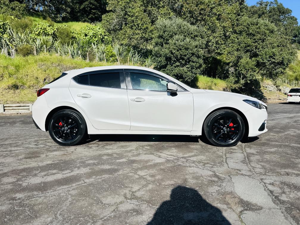 2014 Mazda Axela SPORTS !! MANUAL !! Hatchback Manual, 5 SEATS, nEW iMPORT, pETROL, 1,500 cc, 28,047 km, $0 Deposit Finance | Trade-In | Shipping