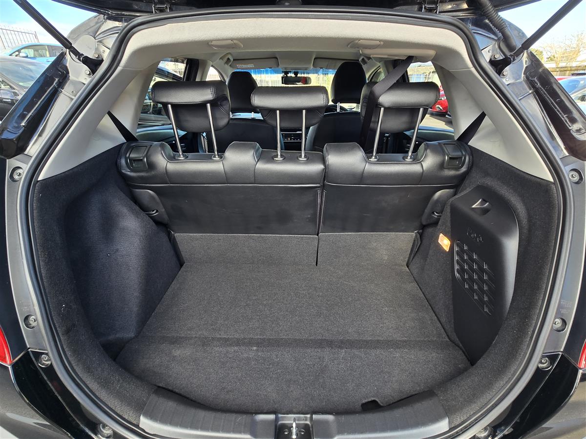 2016 Honda Fit Hybrid !! Leather Seats !! Superb condition !! Hatchback Automatic, 5 seats, Black, Hybrid, 1,490 cc, 94,779 km