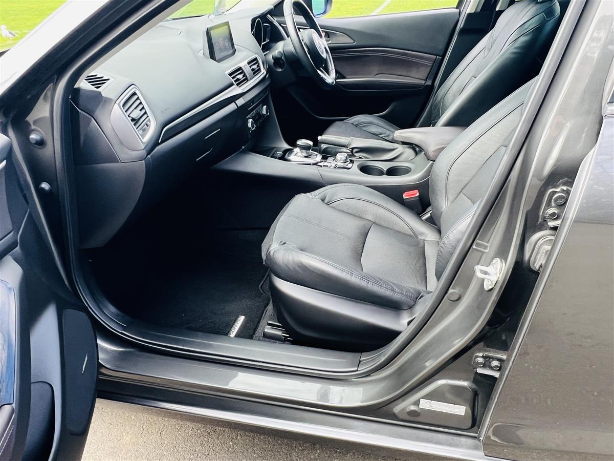 2016 Mazda Axela SUNROOF HIGH SPEC LEATHER SEATS HUD Sedan Automatic,5 seats, Grey, Petrol, 2,000 cc, 69,715 km