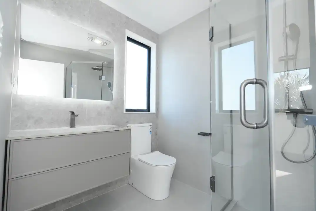 For rent, 4 beds 3 baths house with garage, Available from 1st July, 31C Culver Tce, Howick, Auckland