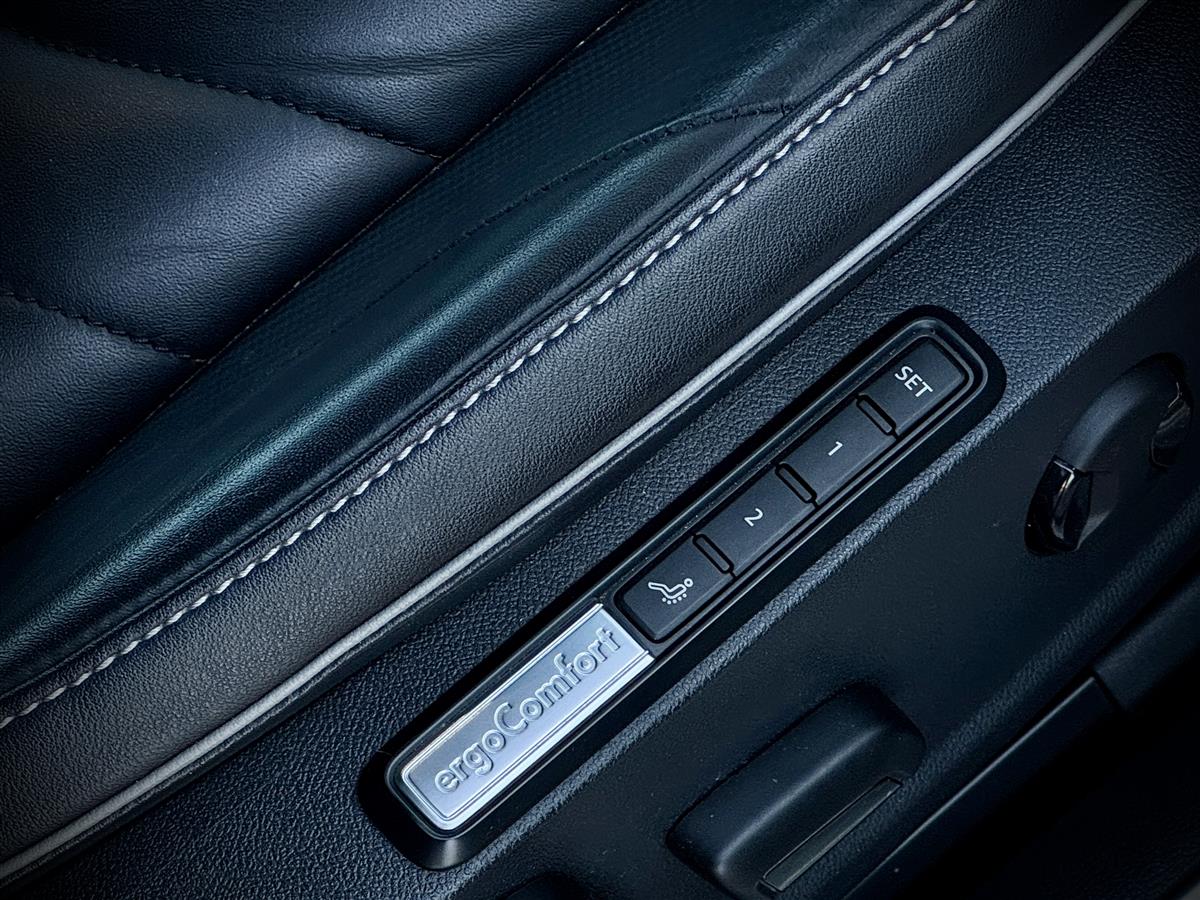 2018 Volkswagen Arteon R-Line 4 Motion High Spec Sedan Automatic, 5 seats, Blue, Petrol, 2,000 cc, 54,800 km