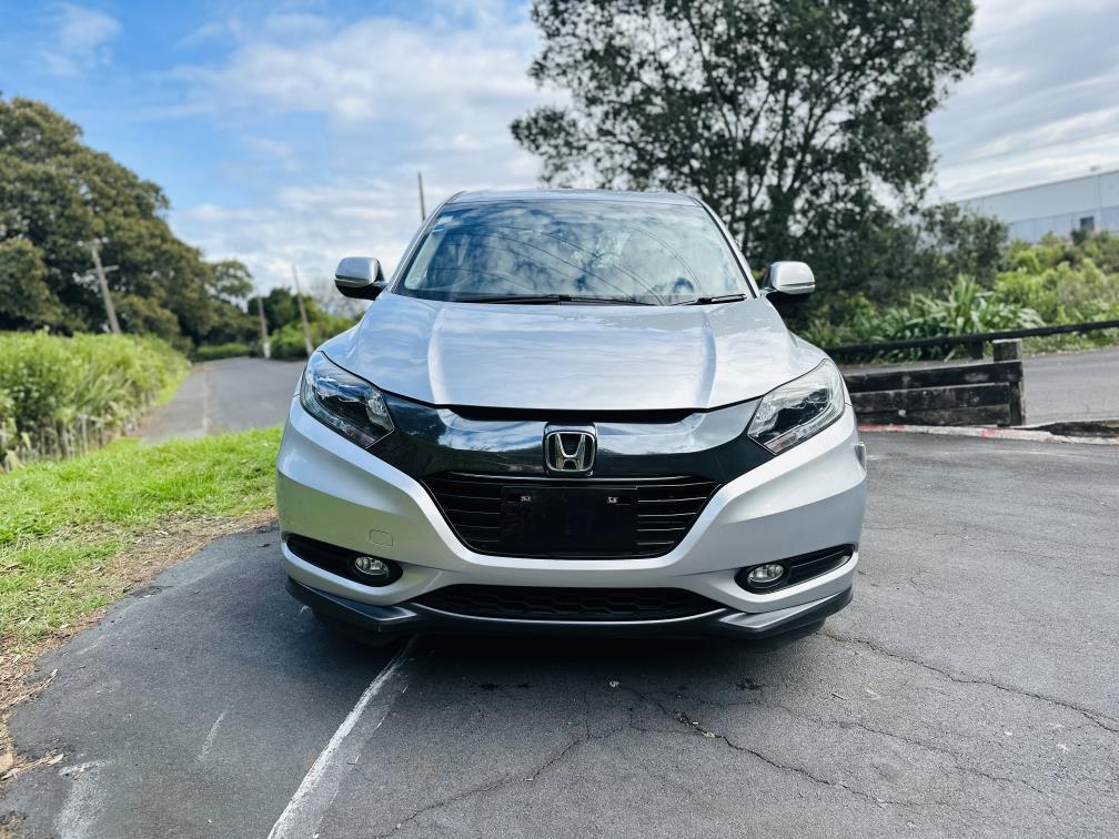 2015 Honda Vezel HYBRID !! HIGH SPEC !! RV/SUV Tiptronic, 5 seats, Silver,New Import, Hybrid, Petrol, 1,500 cc, 28,926 km