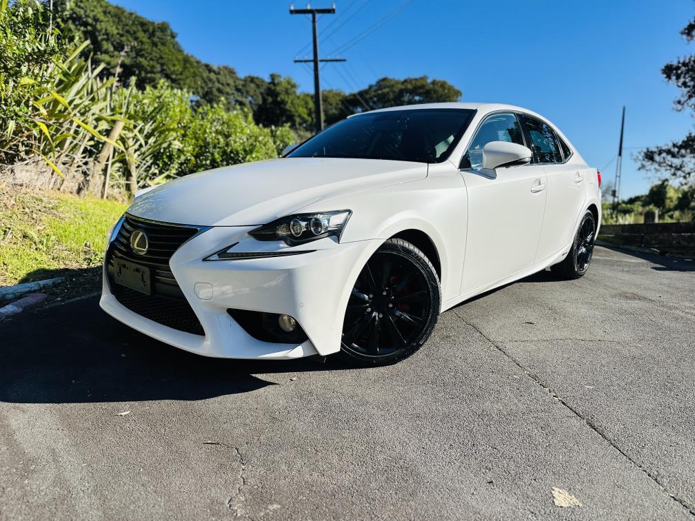 2013 Lexus IS 300h HYBRID !! L SPORT PACKAGE !! TOP SPEC !! Sedan Automatic, 5 seats, Hybrid, New Import, 2,500 cc, 85,600 km