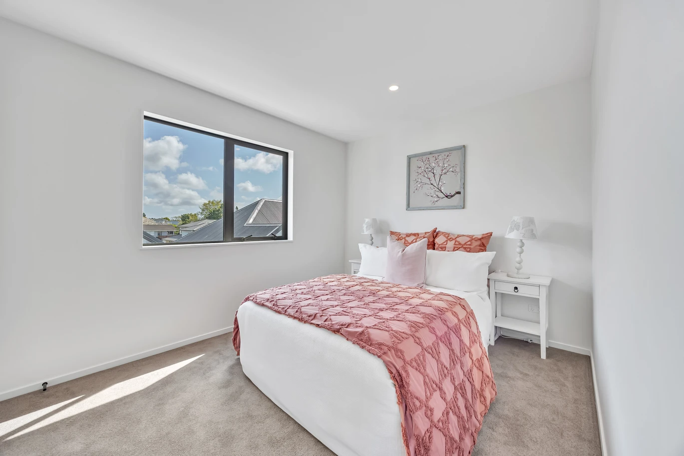 Brandnew 3 beds 2.5 baths home with garage, 1 ensuite ground floor, close to Woolworths, shops, parks, schools, 3/25 Taikata Road Te Atatu Peninsula, Auckland