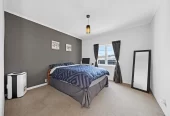 Standalone 3 beds 1 bath house with car park, close to schools, parks, town centre, easy motorway access, 1/39 Settlement Road Papakura, Auckland