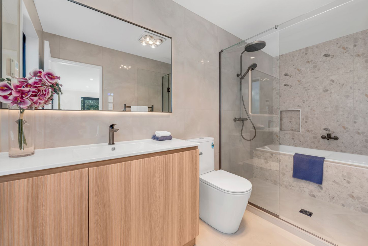 Backing directly onto a peaceful reserve. Brandnew 7 beds (5 ensuites) 6.5 baths house, double garage plus 2 more onsite car parks, 2 beds granny, 2C Hughs Way, Flat Bush, Auckland