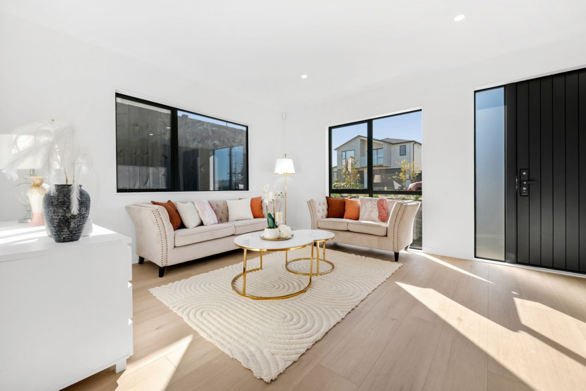 411m2 section backing onto reserve, 2 kitchens, 320m2 Brandnew 6 beds (4 ensuites) + study 5.5 baths house, double garage, 2 beds granny, 15 Seagreen Avenue, Karaka, Auckland