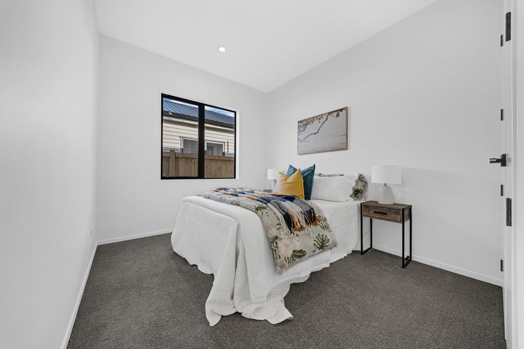 160m2 Standalone 4 beds (2 ensuites) 3 baths houe with double garage, easy access to local schools, parks, shops, and motorway connections, 10 Furlough Road, Opaheke, Auckland