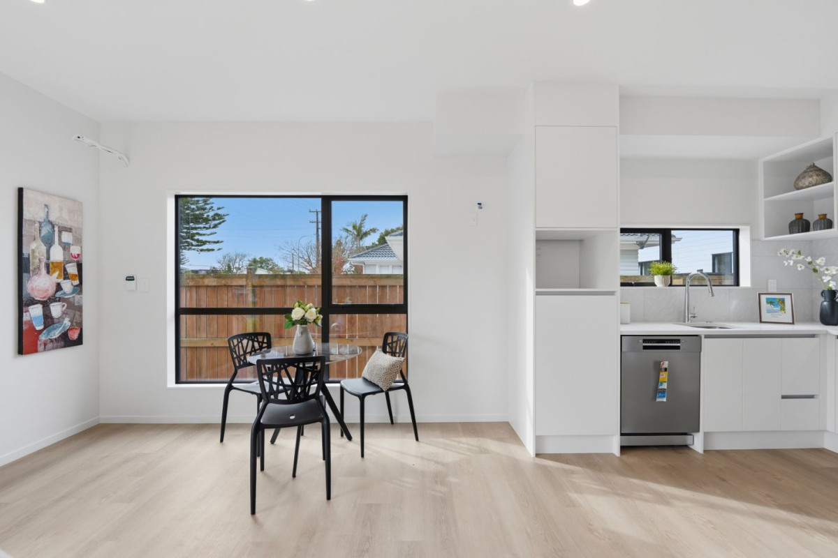 Brandnew Standalone 3 beds 2.5 baths home with car park, close to seaside park, shops, schools, easy motorway access, Lot 1/63 Gloria Avenue, Te Atatu Peninsula, Auckland
